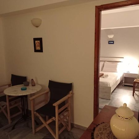 Kantouni Guest House By The Sea Batsi  Luaran gambar