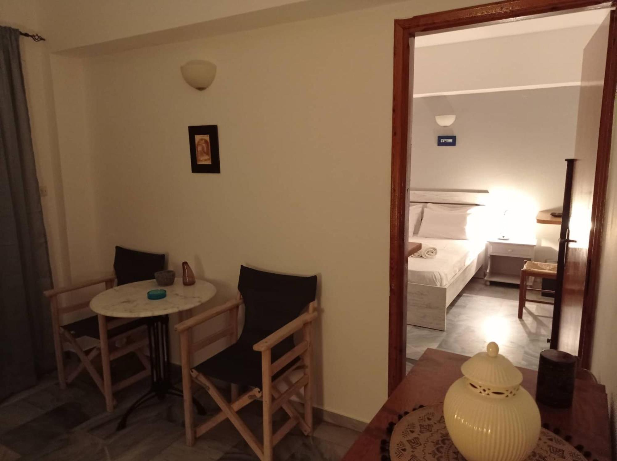Kantouni Guest House By The Sea Batsi  Luaran gambar