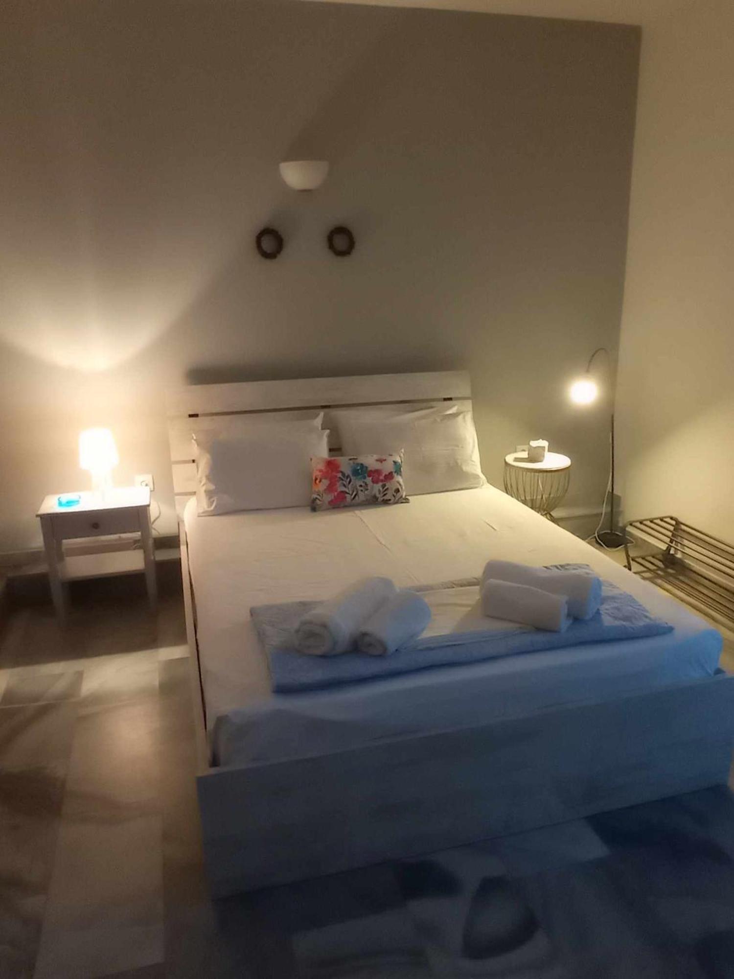 Kantouni Guest House By The Sea Batsi  Bilik gambar